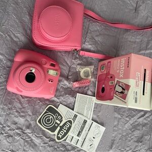 Instax Mini 9 (Limited edition Flamingo Pink) With Carrying Case